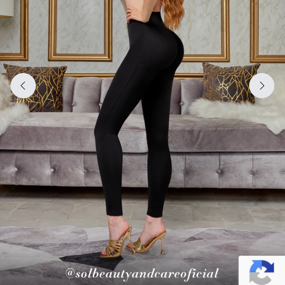 Luxury booty pants only worn a couple of times does not fit me anymore